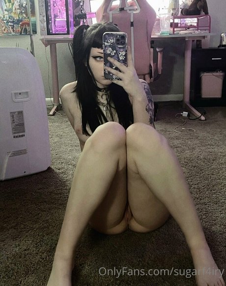 Nacktes geleaktes OnlyFans-Foto von Arisa Vurr
