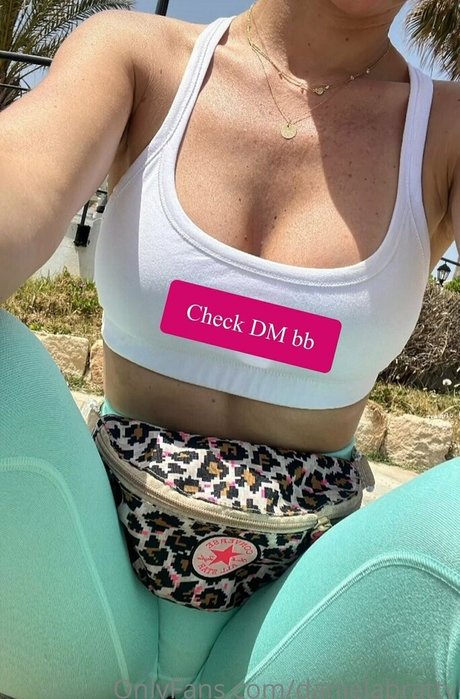 Nacktes geleaktes OnlyFans-Foto von Danielabratty