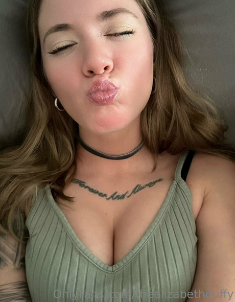 Nacktes geleaktes OnlyFans-Foto von Elizabeth Duffy