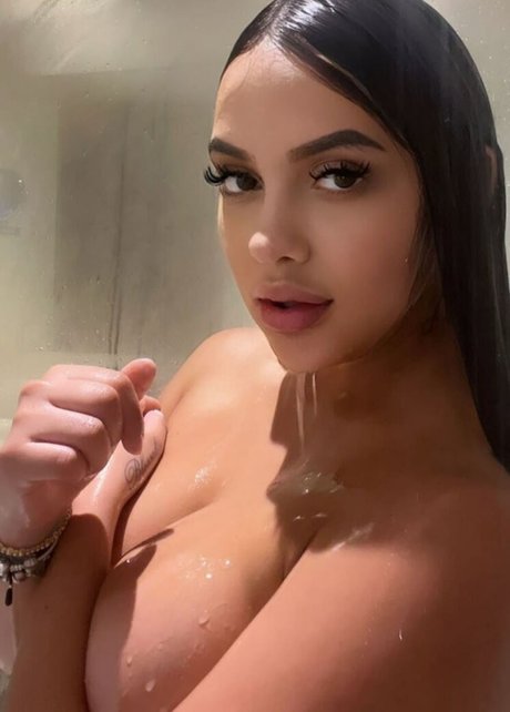 Nacktes geleaktes OnlyFans-Foto von Juanita Gomez