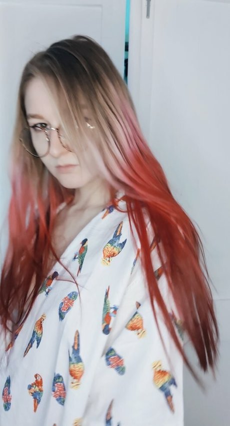 Nacktes geleaktes OnlyFans-Foto von Lana Delmar