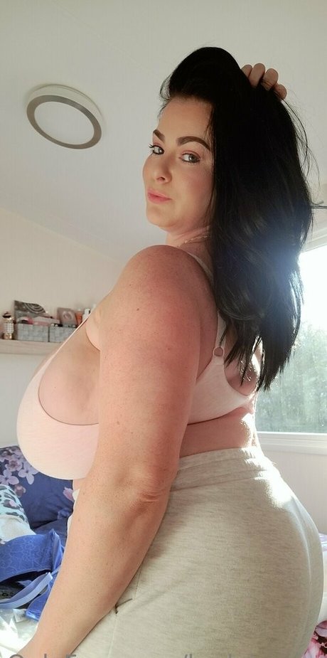 Nacktes geleaktes OnlyFans-Foto von Karla James