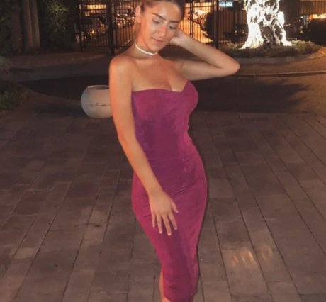 Nacktes geleaktes OnlyFans-Foto von Tehilaemergi