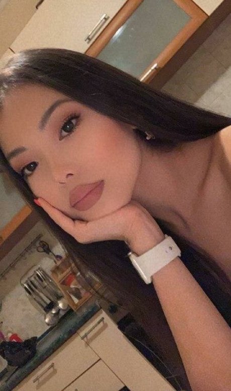 Nacktes geleaktes OnlyFans-Foto von Aryaivy