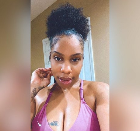 Nacktes geleaktes OnlyFans-Foto von Ambertamar