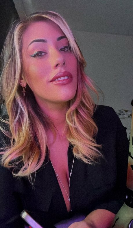 Nacktes geleaktes OnlyFans-Foto von Brutalcombat