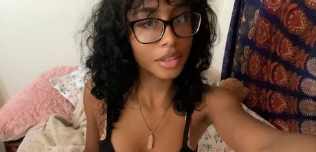 Nacktes geleaktes OnlyFans-Foto von Trulyissa