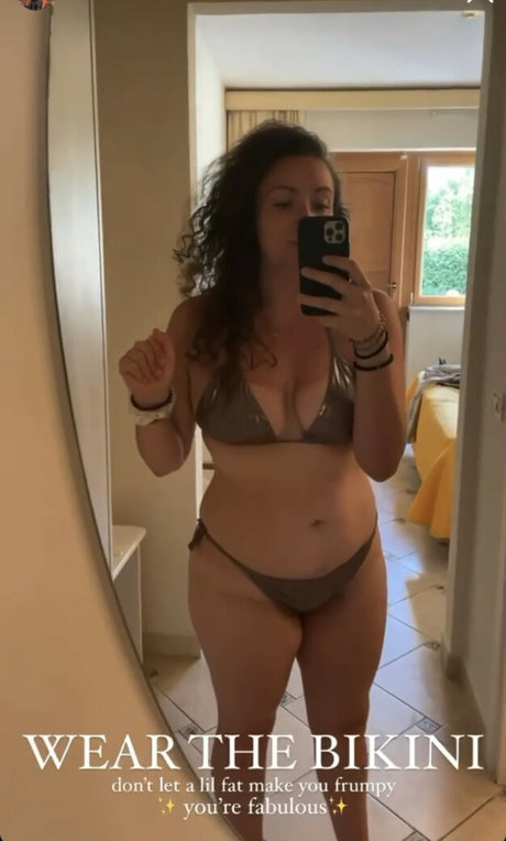 Nacktes geleaktes OnlyFans-Foto von Samantha Hartsoe