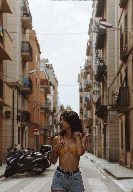 Nacktes geleaktes OnlyFans-Foto von Sara Llamas