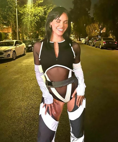 Sinead Harnett