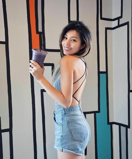 Nacktes geleaktes OnlyFans-Foto von Tangtangjulia