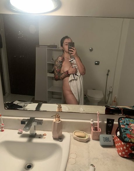 Nacktes geleaktes OnlyFans-Foto von Lolla Haze