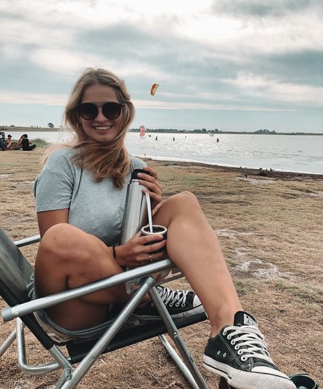 Nacktes geleaktes OnlyFans-Foto von Abigail Maison