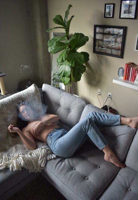 Nacktes geleaktes OnlyFans-Foto von Oliviaantionette