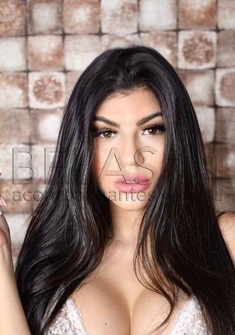 Nacktes geleaktes OnlyFans-Foto von Alanamaxxine