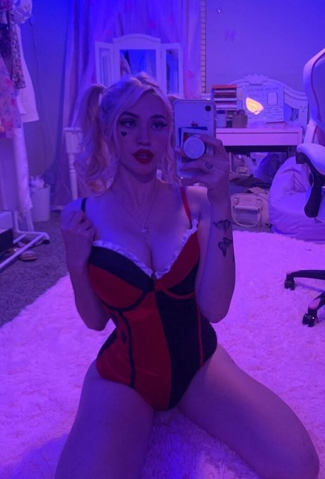 Nacktes geleaktes OnlyFans-Foto von Jessicabby