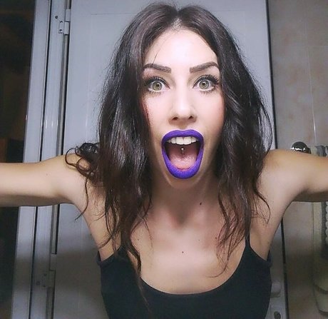 Nacktes geleaktes OnlyFans-Foto von Sofiafoudouki