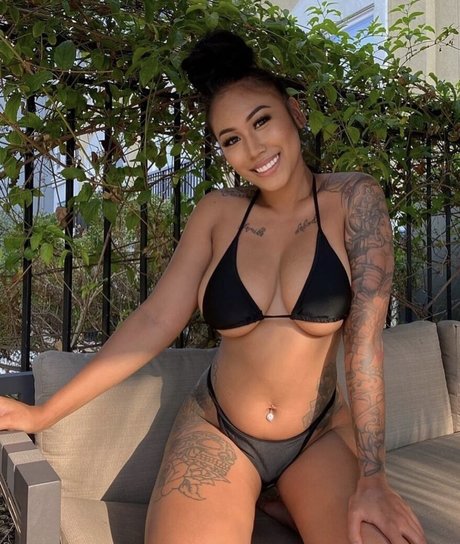 Nacktes geleaktes OnlyFans-Foto von Rosette Hing
