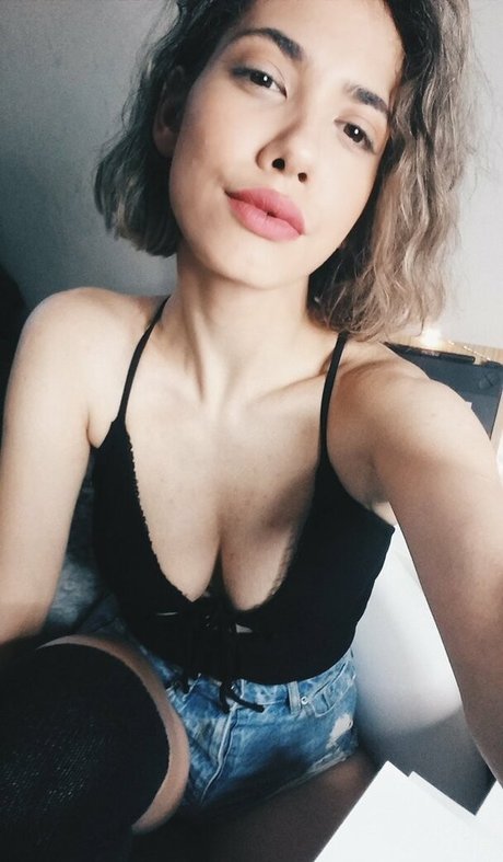 Nacktes geleaktes OnlyFans-Foto von Cookiethrills