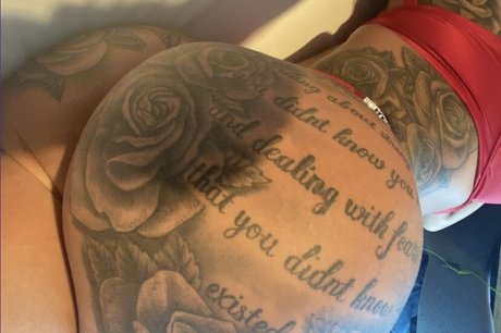 Nacktes geleaktes OnlyFans-Foto von Louise Mcnamara