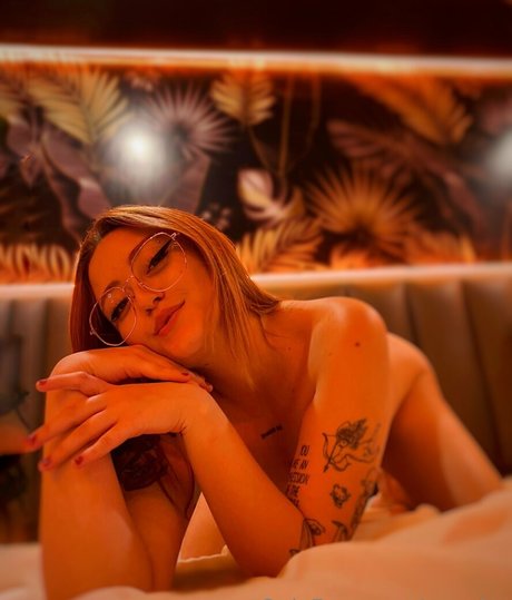 Nacktes geleaktes OnlyFans-Foto von Yuna Kitty