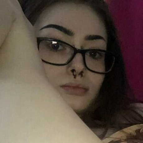 Nacktes geleaktes OnlyFans-Foto von Cuckoldteen