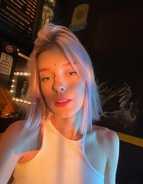 Nacktes geleaktes OnlyFans-Foto von Angeladevil666