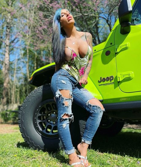 Fitmomof2whojeeps
