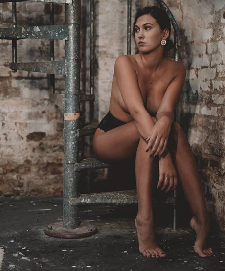Nacktes geleaktes OnlyFans-Foto von Alina Peter