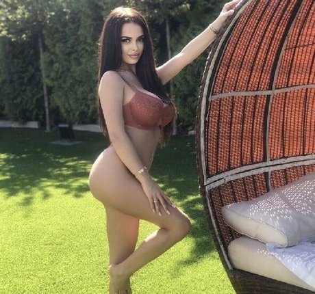 Nacktes geleaktes OnlyFans-Foto von Athristovaa