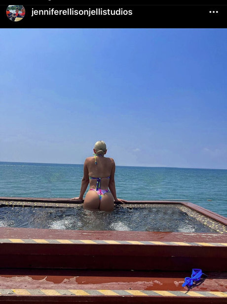 Nacktes geleaktes OnlyFans-Foto von Jennifer Ellison