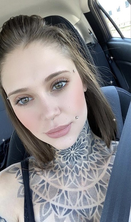 Nacktes geleaktes OnlyFans-Foto von Eleperuffo