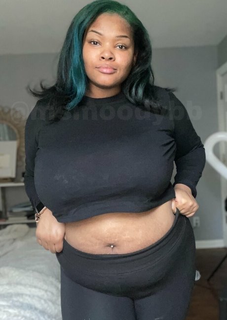 Nacktes geleaktes OnlyFans-Foto von Msmoodybb