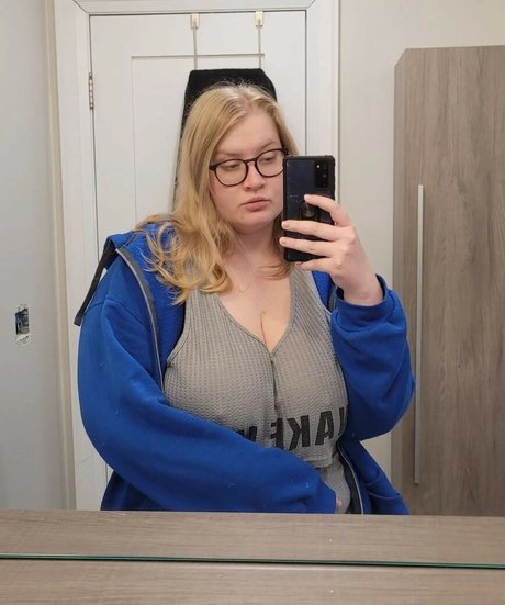 Nacktes geleaktes OnlyFans-Foto von Loserqueen