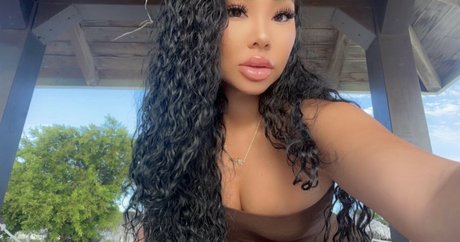 Nacktes geleaktes OnlyFans-Foto von Ohsoyoulily