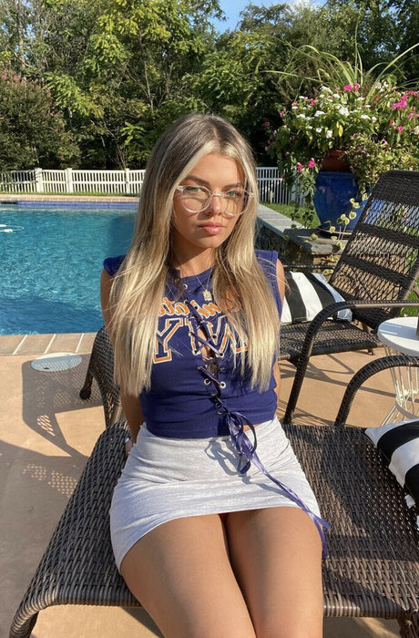 Nacktes geleaktes OnlyFans-Foto von Jillian Villano