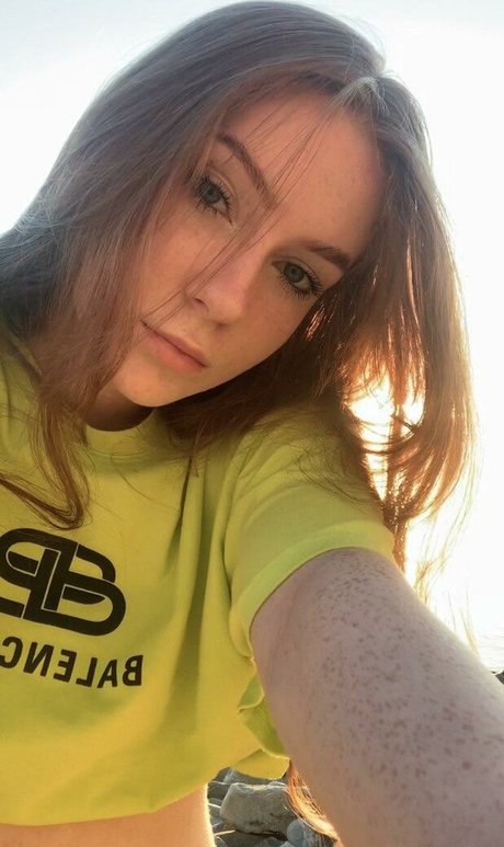 Nacktes geleaktes OnlyFans-Foto von Danyadaddy