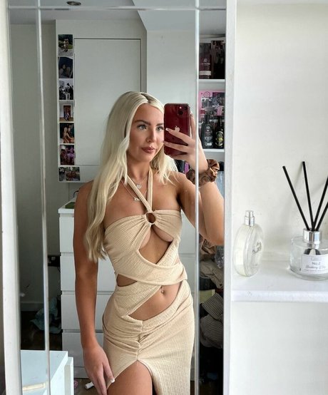 Nacktes geleaktes OnlyFans-Foto von Beth Tucker