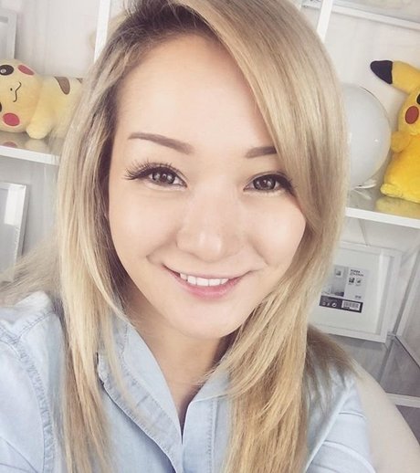 Reina Scully