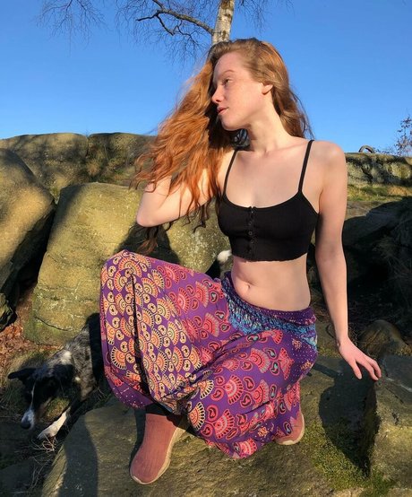 Nacktes geleaktes OnlyFans-Foto von Lucie Rose Middleton