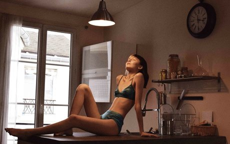 Nacktes geleaktes OnlyFans-Foto von Naomi Chau