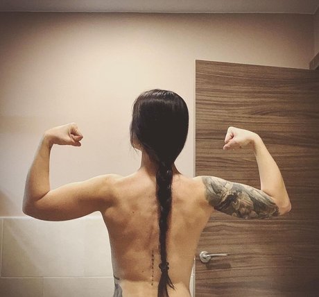 Womenmetal