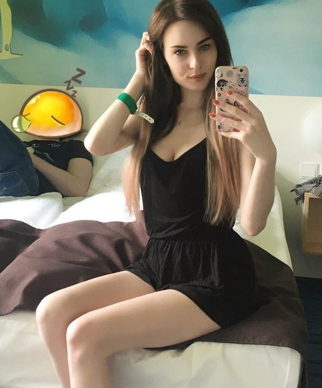 Nacktes geleaktes OnlyFans-Foto von Naniheichou