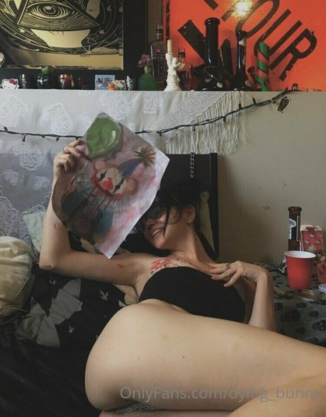 Nacktes geleaktes OnlyFans-Foto von Dyingbunny