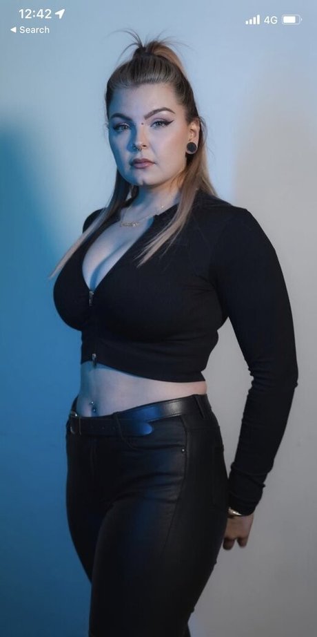 Nacktes geleaktes OnlyFans-Foto von Ashleigh Harris