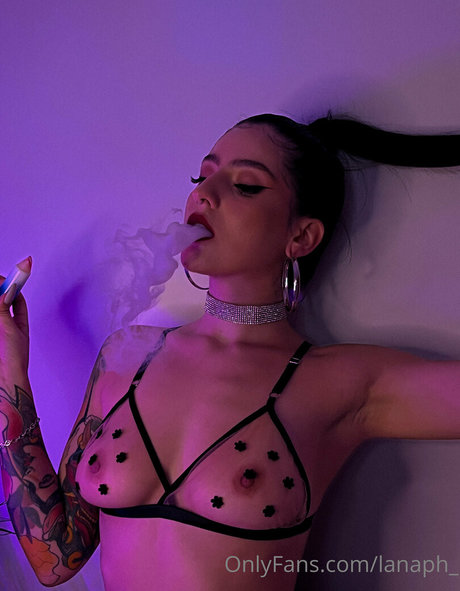 Nacktes geleaktes OnlyFans-Foto von Lanaph