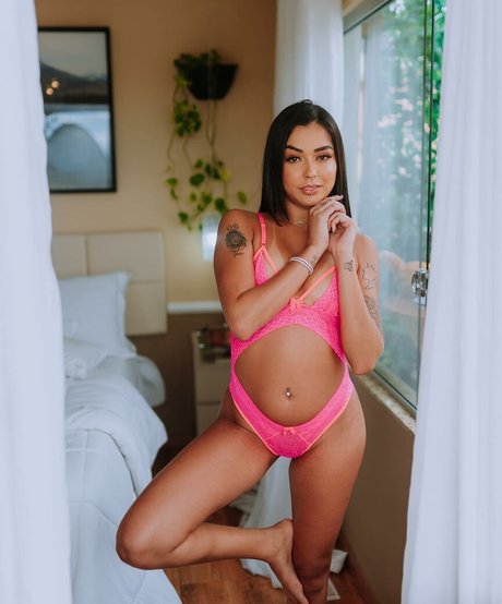 Nacktes geleaktes OnlyFans-Foto von Naty Carolinne