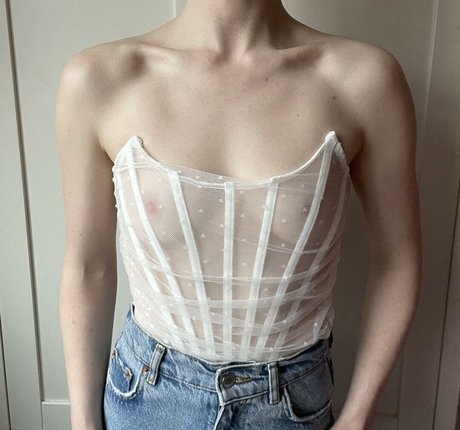 Nacktes geleaktes OnlyFans-Foto von Alice Ipsen