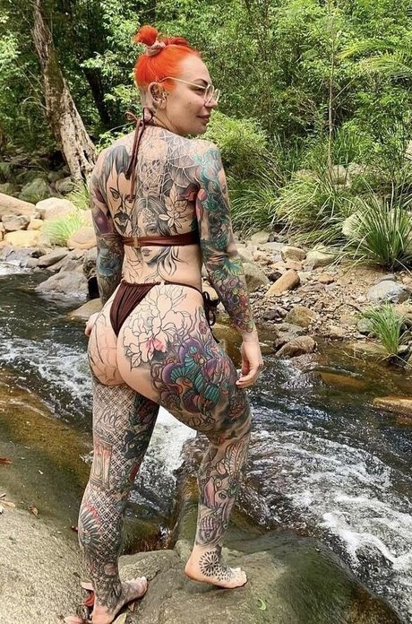 Nacktes geleaktes OnlyFans-Foto von Spittingdiamonds