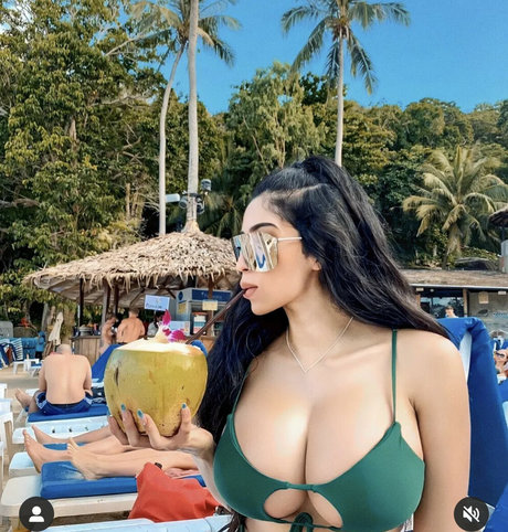 Nacktes geleaktes OnlyFans-Foto von Dr Megha Mukherjee